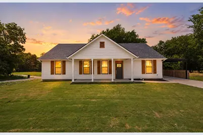 108 S Manson Street, Wolfe City, TX 75496 - Photo 1