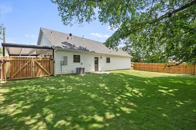 108 S Manson Street, Wolfe City, TX 75496 - Photo 20