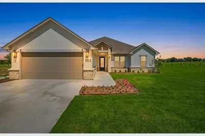 102 Eagle Court, Glen Rose, TX 76077 - Photo 2