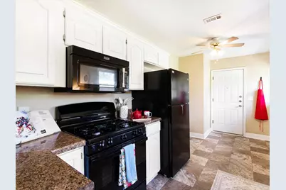4301 Arden Place, Fort Worth, TX 76103 - Photo 2