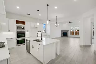 17136 Texas Pistache Dr, Dallas, TX 75252 - Photo 8