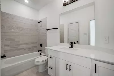 17136 Texas Pistache Drive, Dallas, TX 75252 - Photo 32