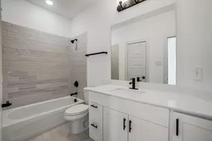 17136 Texas Pistache Dr, Dallas, TX 75252 - Photo 32