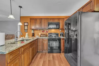 19 Page Street, Hurst, TX 76053 - Photo 14