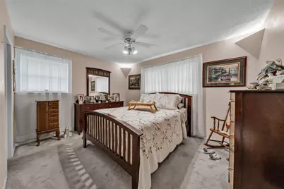 19 Page Street, Hurst, TX 76053 - Photo 20