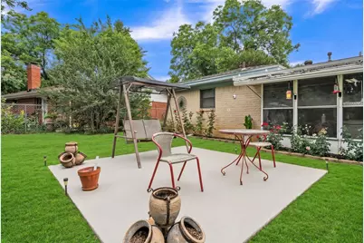 19 Page Street, Hurst, TX 76053 - Photo 30