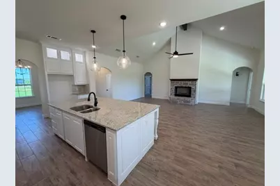 112 Coalson Crossing, Azle, TX 76020 - Photo 10