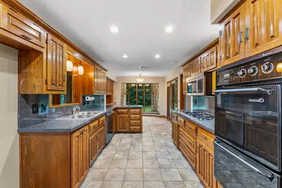802 Rock Canyon Drive, Duncanville, TX 75137 - Photo 14