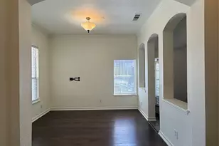 555 Southridge Way, Irving, TX 75063 - Photo 10
