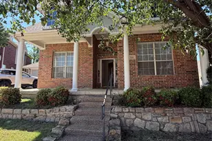 555 Southridge Way, Irving, TX 75063 - Photo 2