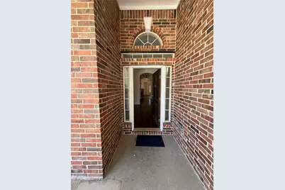 555 Southridge Way, Irving, TX 75063 - Photo 8