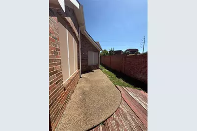 555 Southridge Way, Irving, TX 75063 - Photo 38