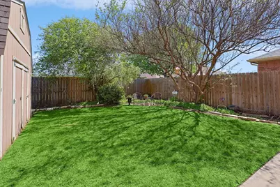 10740 Irish Glen Trail, Fort Worth, TX 76052 - Photo 4