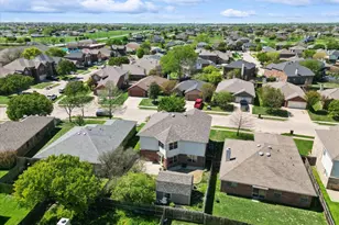 10740 Irish Glen Trail, Fort Worth, TX 76052 - Photo 16