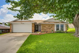 6504 N Park Dr, Watauga, TX 76148 - Photo 2
