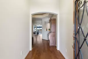 1237 Mesa Crest Dr, Fort Worth, TX 76052 - Photo 2