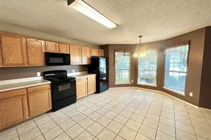 1012 Margaret Dr, McKinney, TX 75071 - Photo 4