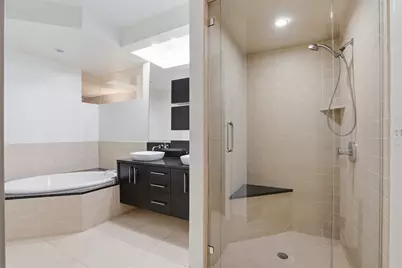 2600 W 7 Th Street #2726, Fort Worth, TX 76107 - Photo 2