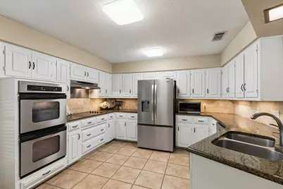 7055 Merriman Parkway, Dallas, TX 75231 - Photo 10