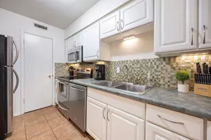 6027 E University Blvd, Dallas, TX 75206 - Photo 10