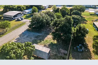 108 Angela Street, Azle, TX 76020 - Photo 4