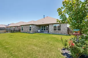 10121 Table Bluff St, Aubrey, TX 76227 - Photo 12