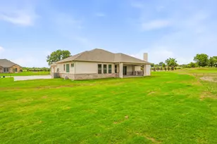 101 Eagle Ct, Glen Rose, TX 76077 - Photo 34