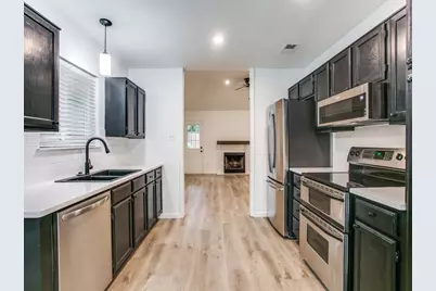 333 Banyan Drive, Grapevine, TX 76051 - Photo 8