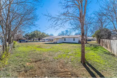 900 Elizabeth Boulevard, Granbury, TX 76048 - Photo 14