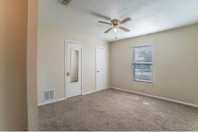900 Elizabeth Boulevard, Granbury, TX 76048 - Photo 8