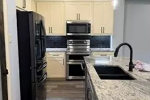 100 Titleist Ln, Granbury, TX 76049 - Photo 4