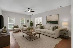 313 Texas Dr, Lake Dallas, TX 75065 - Photo 2