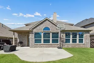 2452 Elm Valley Dr, Little Elm, TX 75068 - Photo 18