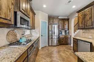 2452 Elm Valley Dr, Little Elm, TX 75068 - Photo 2