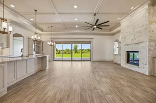 107 Eagle Ct, Glen Rose, TX 76077 - Photo 4