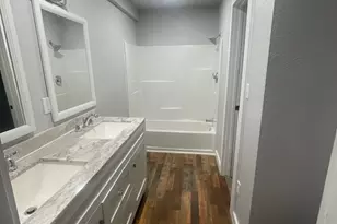 320 W 6th St, Bonham, TX 75418 - Photo 6