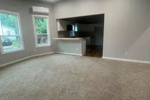 320 W 6th St, Bonham, TX 75418 - Photo 14