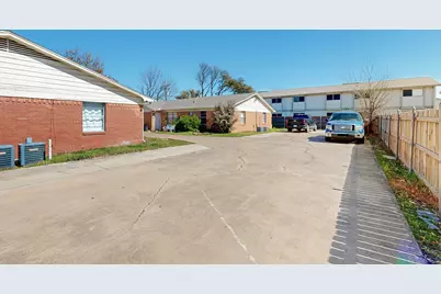 220 W Union Bower Road, Irving, TX 75061 - Photo 28