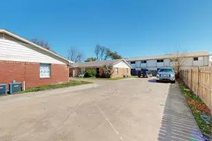 220 W Union Bower Rd, Irving, TX 75061 - Photo 28