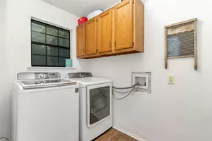 206 Lovelady St, Cleburne, TX 76033 - Photo 18