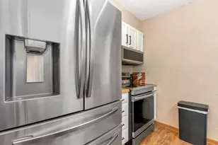 206 Lovelady St, Cleburne, TX 76033 - Photo 10
