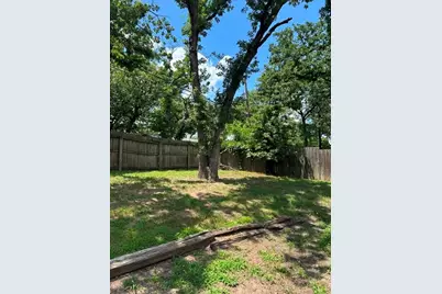 400 Woodlake Circle, Azle, TX 76020 - Photo 16