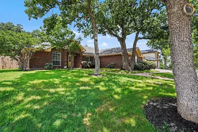 1249 Cross Creek Drive, Kennedale, TX 76060 - Photo 2