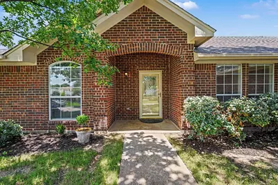 1249 Cross Creek Drive, Kennedale, TX 76060 - Photo 4