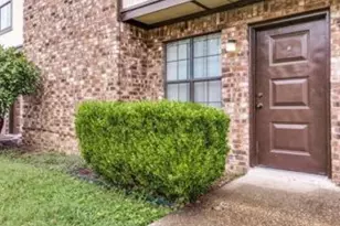 2709 Wimbledon Ct, Garland, TX 75041 - Photo 2