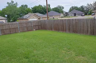 1360 NE 26th St, Paris, TX 75460 - Photo 34