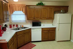 1360 NE 26th St, Paris, TX 75460 - Photo 12