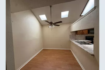 3703 Clover Hill Lane, Carrollton, TX 75007 - Photo 12