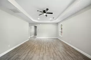 2125 Beaumont St, Grand Prairie, TX 75051 - Photo 12