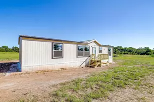 4417 County Rd 423, Grandview, TX 76050 - Photo 2